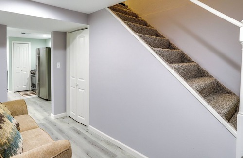 Granger Apartment | South Bend Area Vacation Rental 8 Mi to Notre Dame