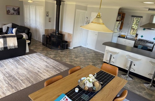 Lunawanna House | South Bruny Island Retreat - Spa & Infrared Sauna