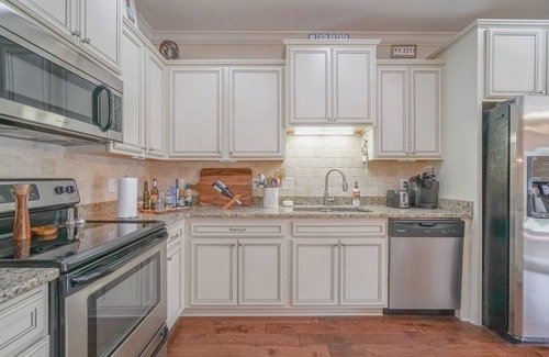 Saint Simons Island House | South end of SSI - Pool Access!