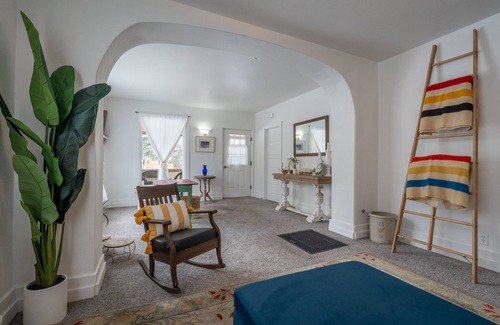 Livingston Cottage | South G St Cottage: Sleeps 7 & Pets Welcome!