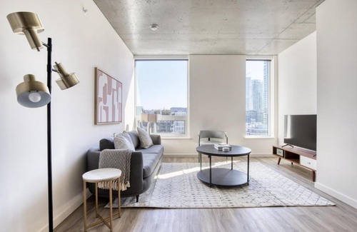 South Lake Union Apartment | South Lake Union 1br w wd roof nr Lake Union SEA-487