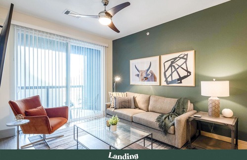 South Lamar Apartment | South Lamar Luxury Apartment with Amazing Location
