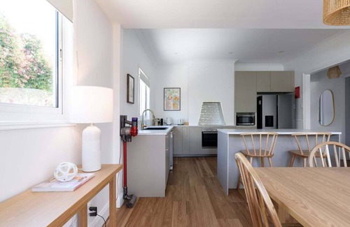 South Launceston House | South Launceston Gem, Minutes to Cataract Gorge