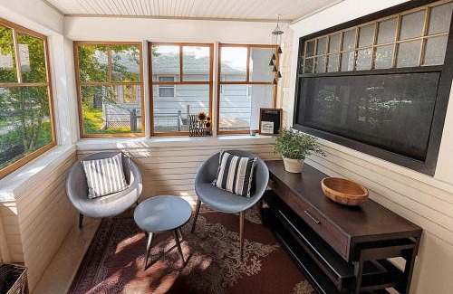 Southwest Minneapolis House | South Minneapolis Tangletown Charm