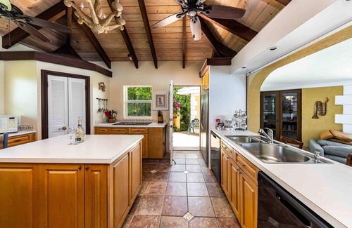 Ocean Point Villa | South Seas - 2 Bedrooms