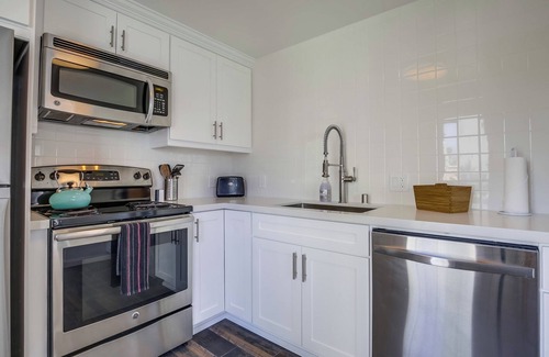 South Mission Beach Condo | South Shore Gem | Ocean View, Patio, BBQ