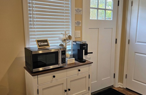 Mastic Apartment | South Shore Studio in Mastic