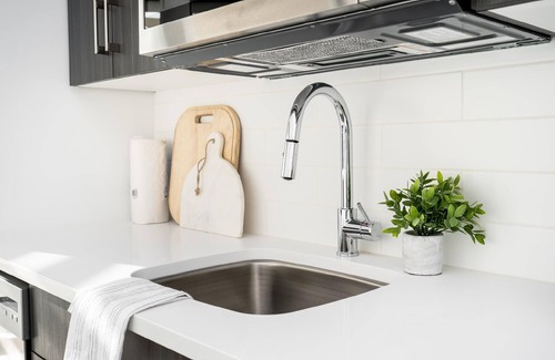 Fort Gary Apartment | South Wpg Close to UM + 30 UC+ Luxe & Bright Studio(200-30)