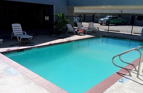 Yorktown Hotel | Southern Inn & Suites