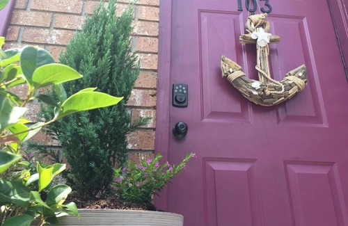 Ladson Apartment | Southern Sophistication at Hickory