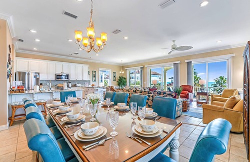 East End House | Southern Star - Across Street From Beach, Bay Views. Community Pool!