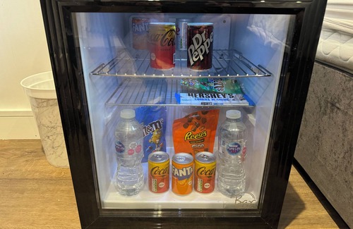 Elland Apartment | Southgate Luxury 2-bedroom apartment in Elland private parking WiFi Jacuzzi Bath