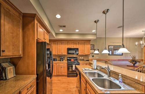 Champion House | Southwind Seven Springs Home on Ski Slopes!