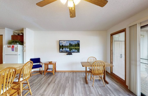 Village of Four Seasons Condo | Southwood Shores 103C - 1 Bdrm Waterfront Condo