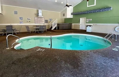 Village of Four Seasons Condo | Southwood Shores - 2BR Condo, lake views, indoor & outdoor pools & much more!
