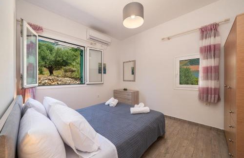 Vlachata Apartment | Souzana Sea & Serenity Apartment