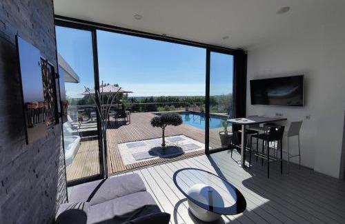 Agen Apartment | Spa Privatif Terrasse sans vis à vis ,Sky House Agen,