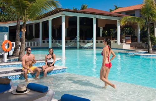 Los Brazos Resort | Spa Suites Cofresi Beach Puerto Plata DR.