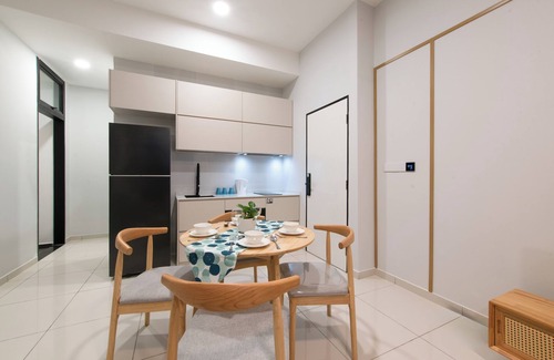 Taman Century Apartment | Space Residency by A-Walk 100m to KSL