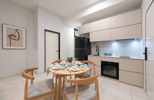 Taman Century Apartment | Space Residency by A-Walk 100m to KSL