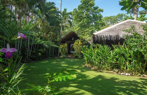 Puerto Viejo de Talamanca Villa | Spacious 5-bedroom villa with 2 pools in Playa Negra Puerto Viejo