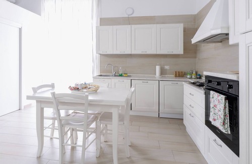 Santa Maria Capua Vetere House | Spacious Loft with Park View - Cozy Retreat in the City Center