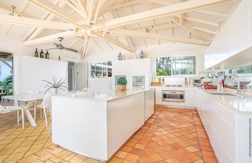 Le Francois Villa | Spacieuse Villa de Luxe de 5 Chambres Avec Piscine Privée et vue mer