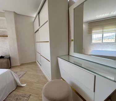 Tanja Balia Apartment | Spacieux appart, quartier calme