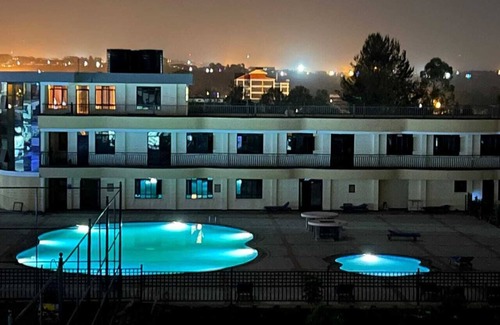 Nakuru Apartment | SPACIOUS 1,2 BEDROOM APARTMENT WITH GYM,SWIMMIMING POOL &LAKE VIEW