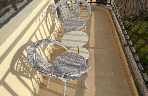 Nakuru Apartment | SPACIOUS 1,2 BEDROOM APARTMENT WITH GYM,SWIMMIMING POOL &LAKE VIEW