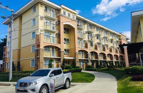 Sasa Apartment | Spacious 1 Bedroom at Arezzo Place Davao with Pool,WIFI and Netflix