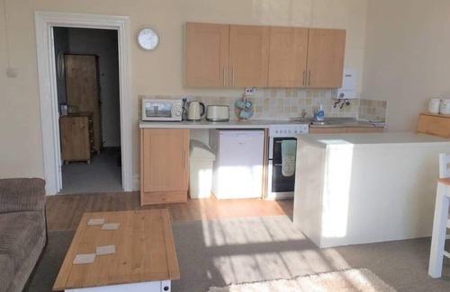 Chysauster Apartment | Spacious 1 Bedroom Flat nr Seafront, Penzance