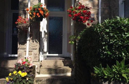 Chysauster Apartment | Spacious 1 Bedroom Flat nr Seafront, Penzance