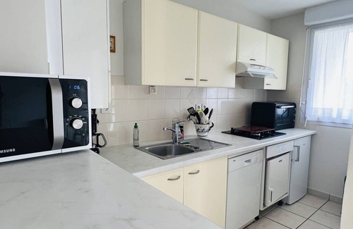 Cambo-les-Bains Apartment | Spacious 1-BR Apartment with Pool Access in Cambo-les-Bains, Sleeps 3