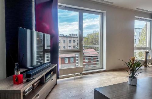 Kadriorg Apartment | Spacious 1-BR, central, fully equipped, Smart TV
