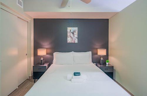 Evans Churchill Apartment | Spacious 1BD DT, Parking, Gym, W-D, Roosevelt Row