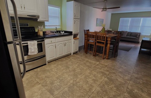South Padre Island Apartment | Spacious 2 bedroom condo that is by the beach and sleeps up to 8 people!