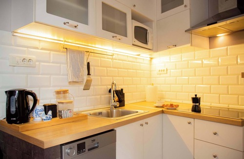 Terazije Apartment | Spacious 2-Bedroom Apartment in Belgrade's Center