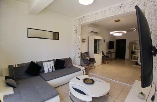 Larnaca Apartment | Spacious 2 Bedroom Apartment