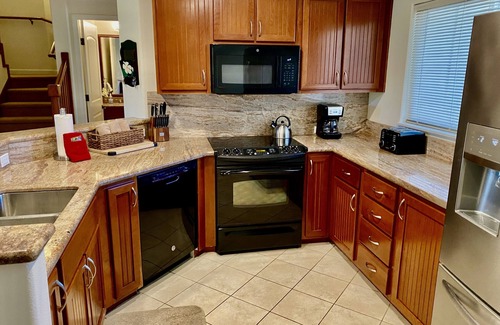 Waikoloa Condo | Spacious 2 bedroom Villa with large loft over Pool and Abay with amazing sunsets
