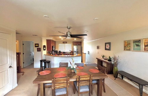 Waikoloa Condo | Spacious 2 bedroom Villa with large loft over Pool and Abay with amazing sunsets