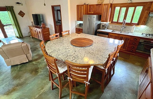 Pedasi Villa | Spacious 2-bedroom villa + guest casita suite, w/pool & ac near Playa el Arenal