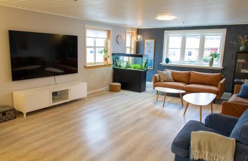 Torshavn Apartment | Spacious 220 sqm Apartment with 4 Bedrooms