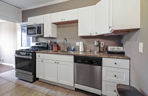 Tower Grove East Apartment | Spacious 2BR-1BA Laundry & Backyard