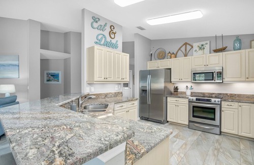 San Carlos Park Condo | Spacious 2BR, 2BA- Condo in private gated community over looking golf course!