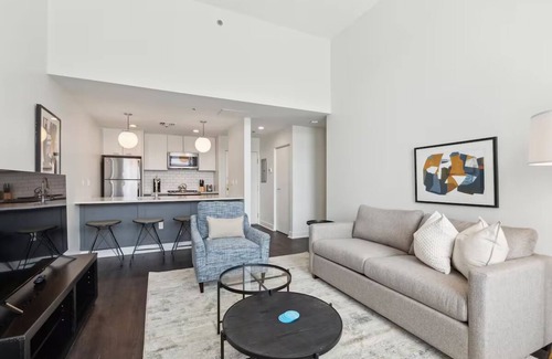 Downtown Pittsburgh Hotel | Spacious 2BR Apartment | Family-Ready Stay | Near Science Center | 2 Units