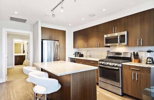 Aurora Highlands Apartment | Spacious 2BR Apt | Work Desk + Internet | Pentagon City