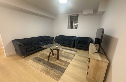 London Apartment | Spacious 3-Bed, 2-Bath Basement Apartment with Private Entrance