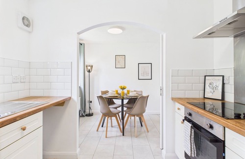 Wolverhampton Apartment | Spacious 3-Bed Home Near M6 & Wolverhampton City