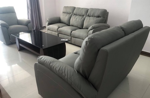 Masaki Apartment | Spacious 3-bedroom apartment in vibrant Dar es Salaam with WiFi AC Swimming pool